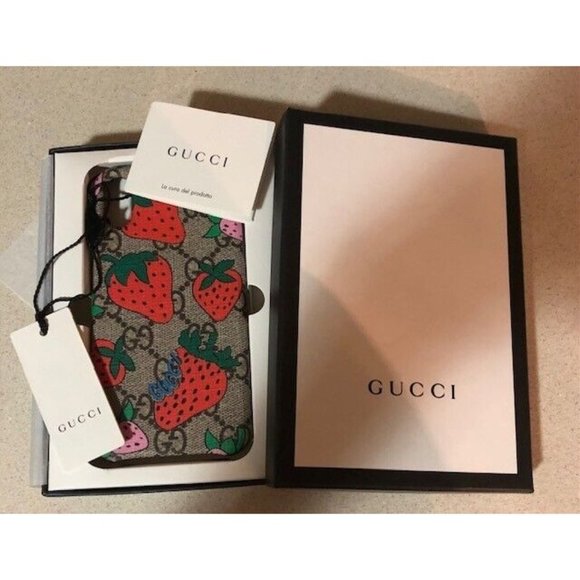 NIB $400 AUTHENTIC GUCCI LIMITED EDITION GG STRAWBERRY SUPREME IPHONE CASE X XS - Picture 2 of 3